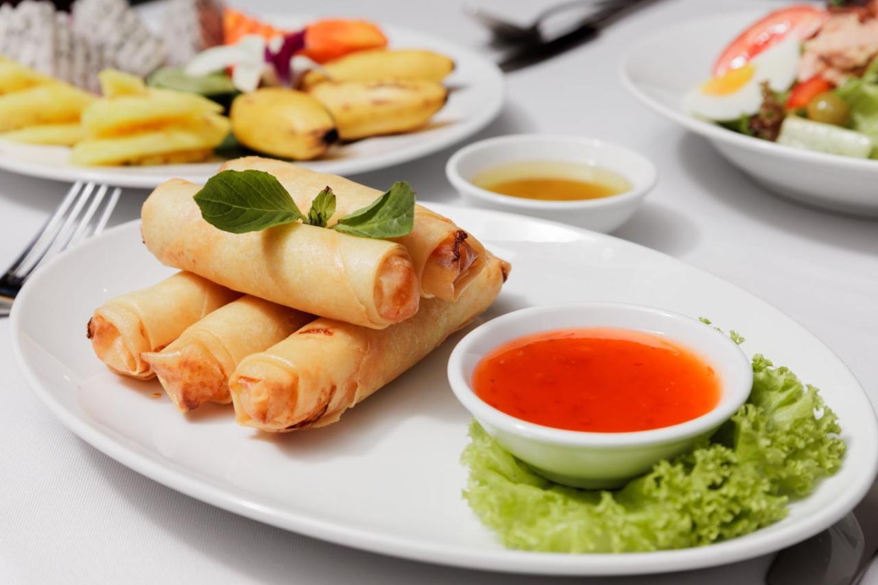 Two Seasons Siem Reap Hotel Exterior foto Spring rolls